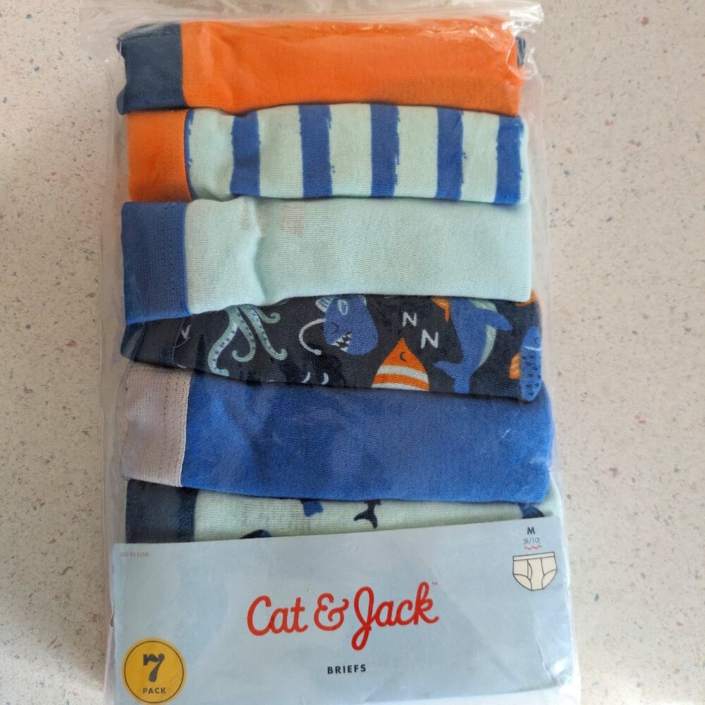 Package of 7 Boys Briefs - Size 8/10
